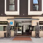 Hotel Mariposa