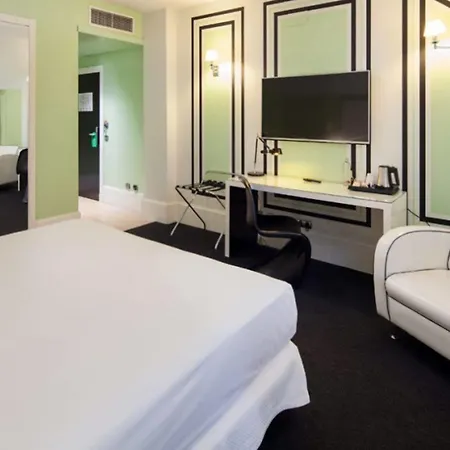 Mariposa Hotel