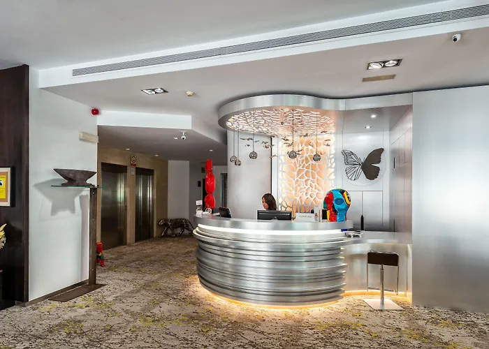 马拉加马里波萨酒店