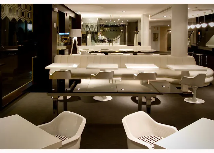 马拉加马里波萨酒店 4*