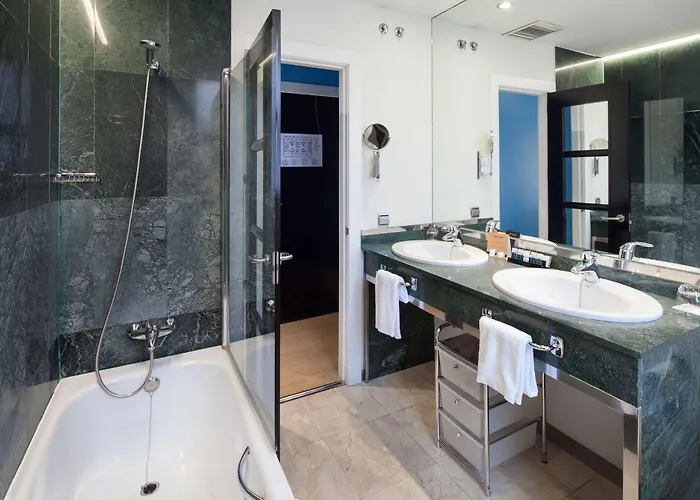 马拉加马里波萨酒店 酒店 4*